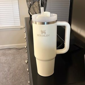Stanley 30 oz quencher tumbler!!!!